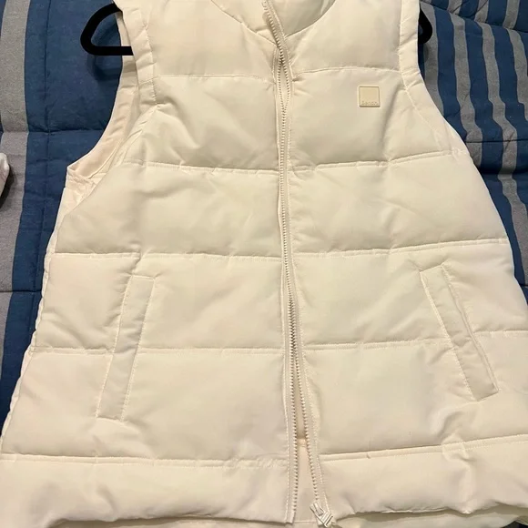 Bench Vest - Picture 1 of 4